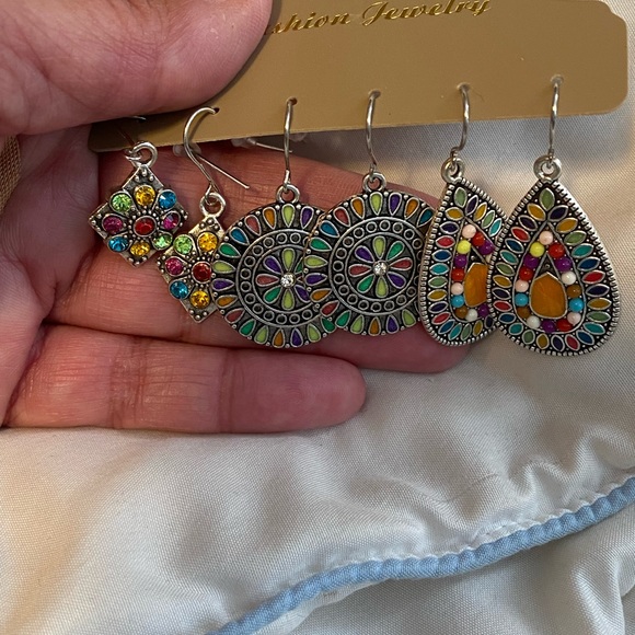 Colorful Trio - Picture 2 of 4